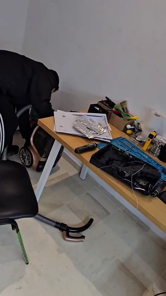 Ouverture d’une console sur le banc de réparation
